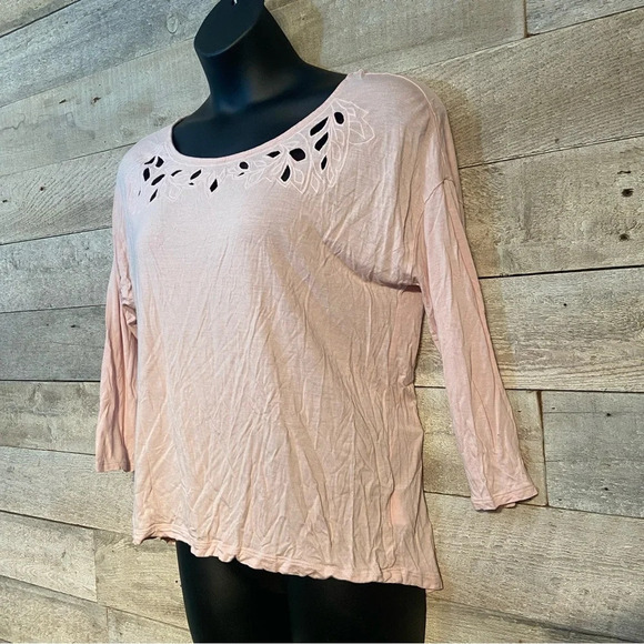 💥5/$25 Old navy women’s blush pink coloured lightweight top  in size large - Picture 2 of 7